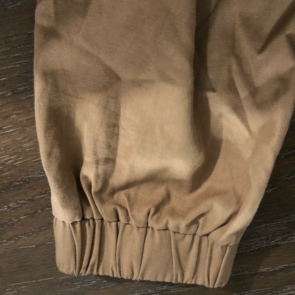 WOMENS tan joggers medium nwt - Picture 7 of 8